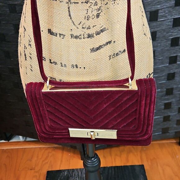 Aldo Burgundy & Gold Tone Velvety Croas Body Bag Purse - Picture 1 of 10